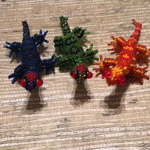 Beaded Lizard Brooch Pin - Picture 7 of 7